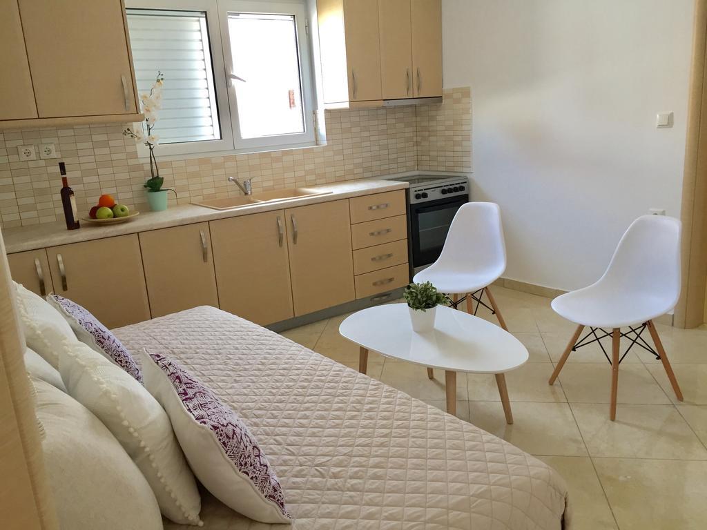 Sea And Sun Apartments Σαράντα Εξωτερικό φωτογραφία