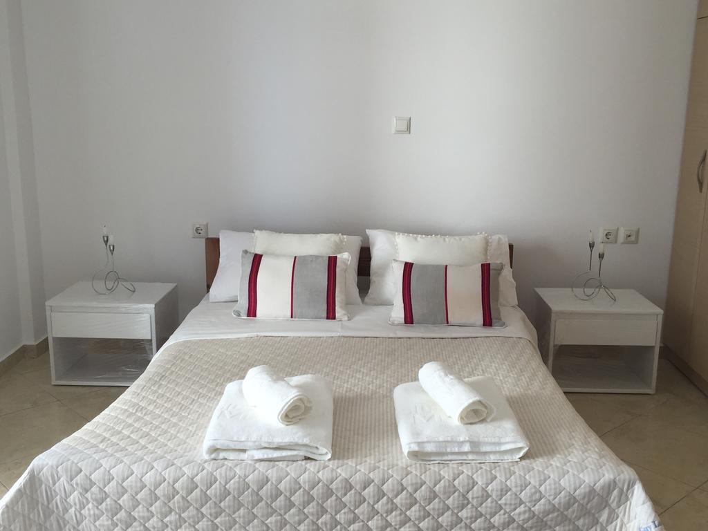 Sea And Sun Apartments Σαράντα Εξωτερικό φωτογραφία