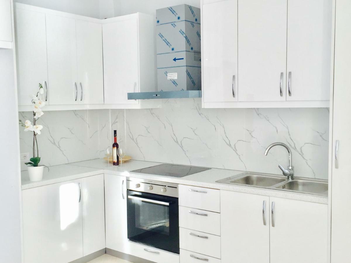 Sea And Sun Apartments Σαράντα Εξωτερικό φωτογραφία