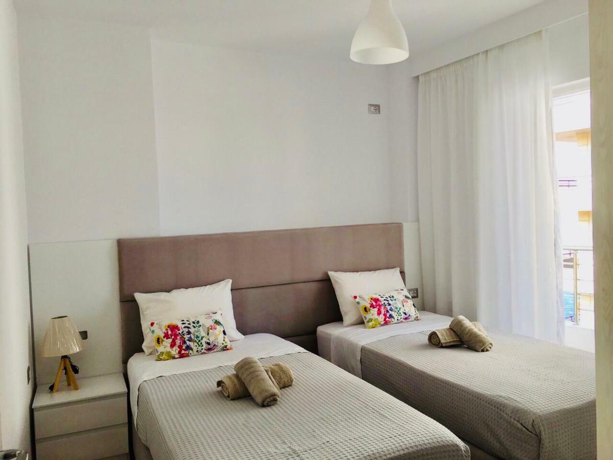 Sea And Sun Apartments Σαράντα Εξωτερικό φωτογραφία